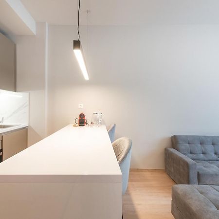 Aura F24 Apartments By Halu! - Vibrant Neighbourhood Tesalonika Bagian luar foto