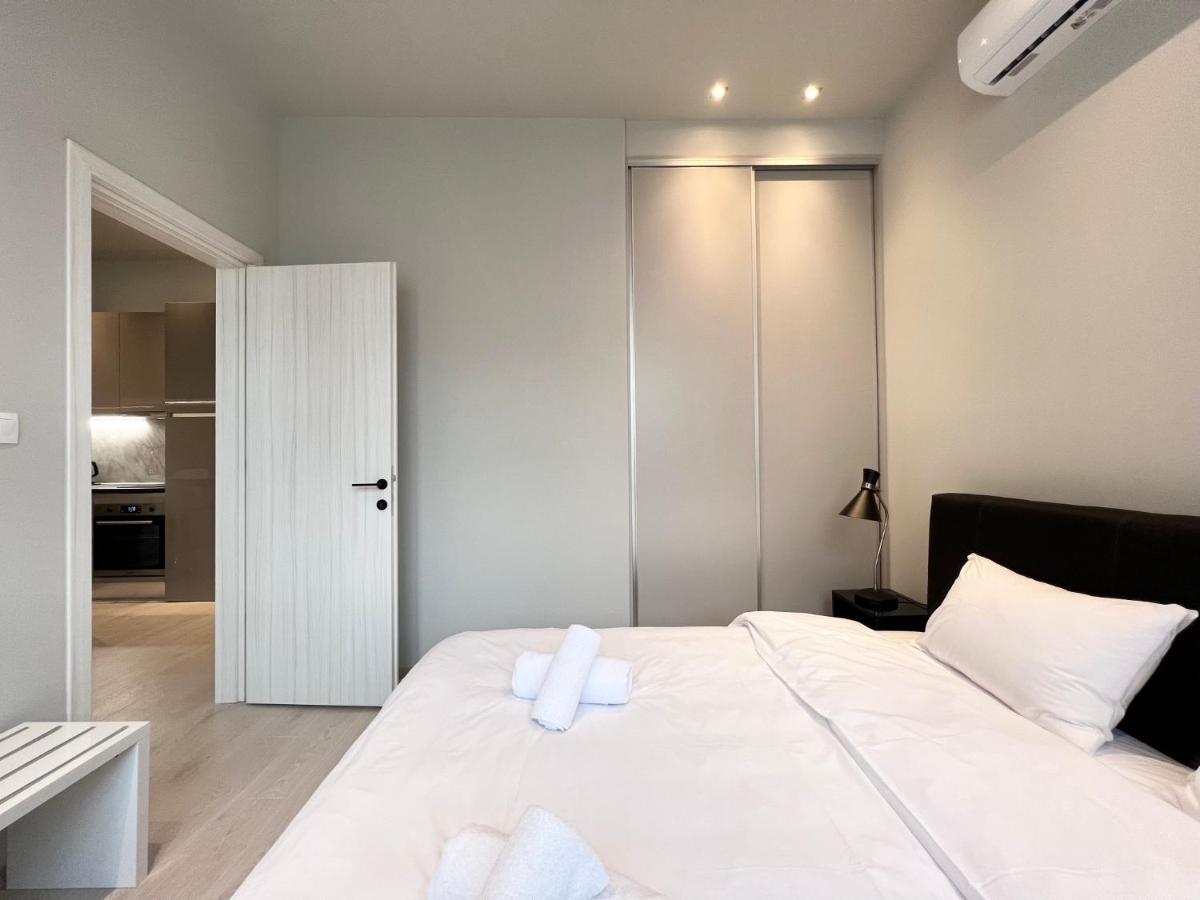 Aura F24 Apartments By Halu! - Vibrant Neighbourhood Tesalonika Bagian luar foto